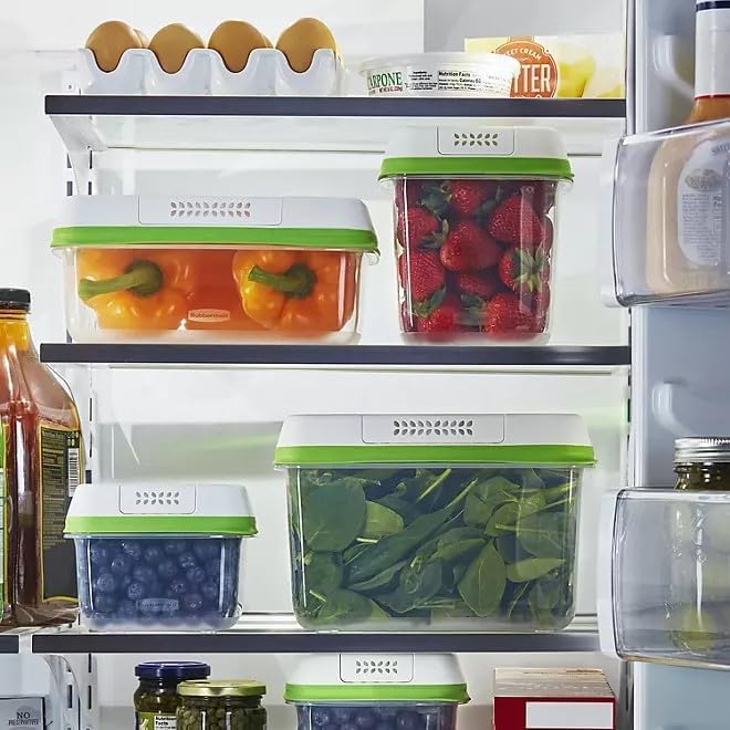 Elevated base design in Rubbermaid FreshWorks promotes airflow and moisture control