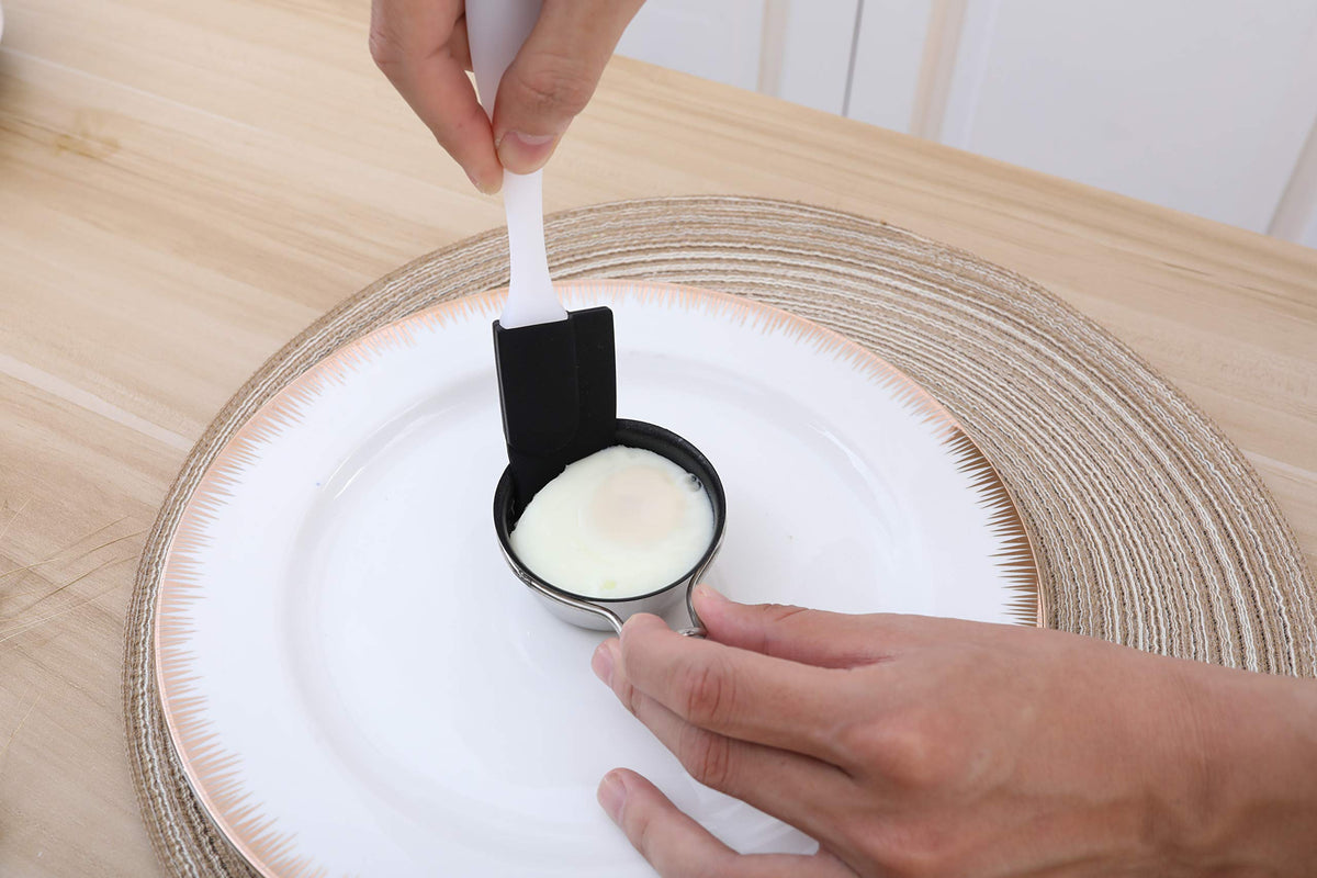 RUNZI induction-safe pan with a 3-PLY base for consistent cooking across burners.