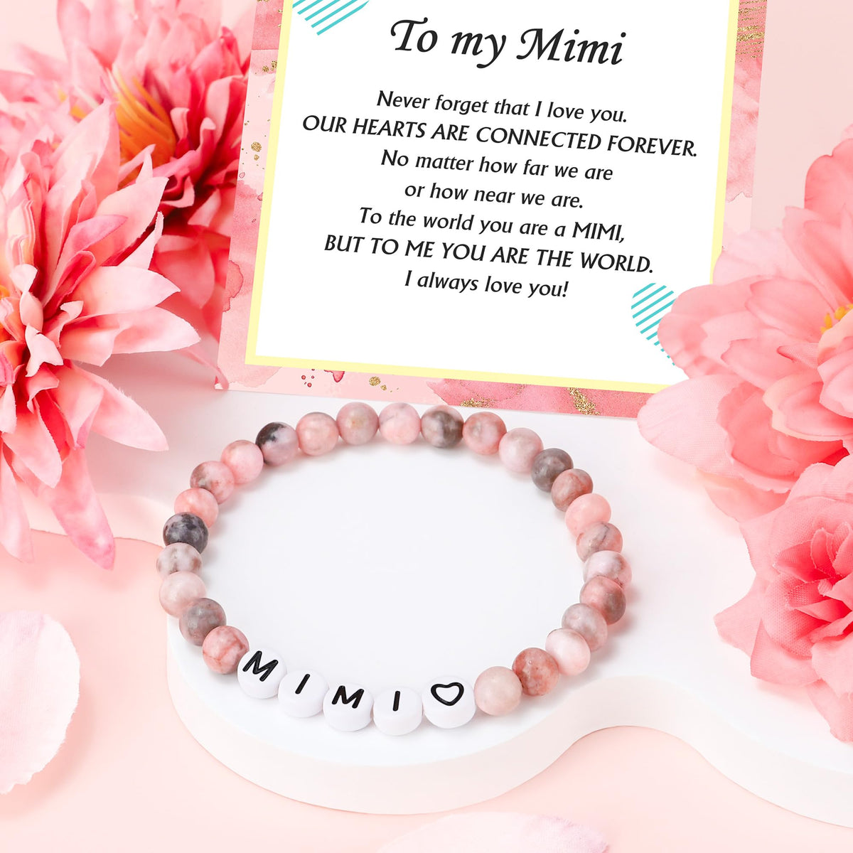 Saineron Mimi scented candle releasing a floral fragrance for relaxation.