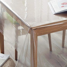 Sancua camping-tablecloth stands up to outdoor use during picnics and camping.