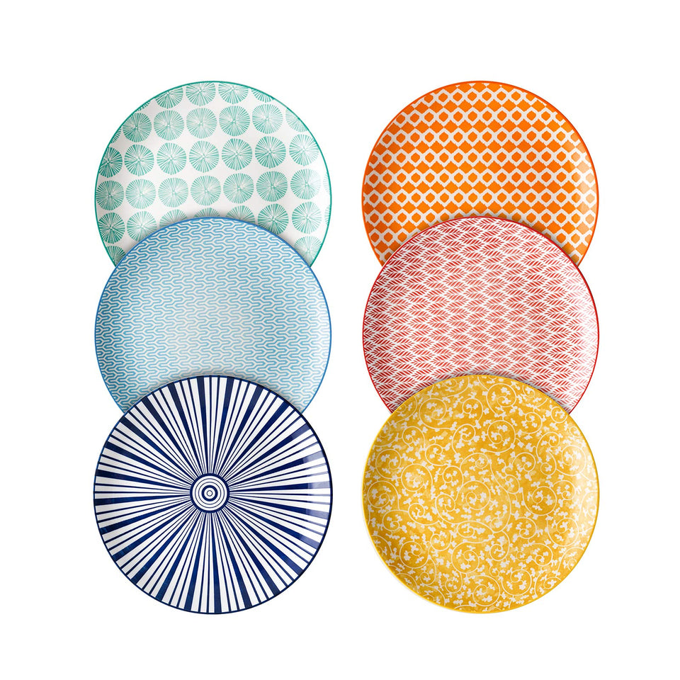 Selamica 10-inch porcelain dinner plate in assorted colors for everyday family meals.