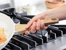 SENSARTE hand-wash recommendation to extend pan longevity.