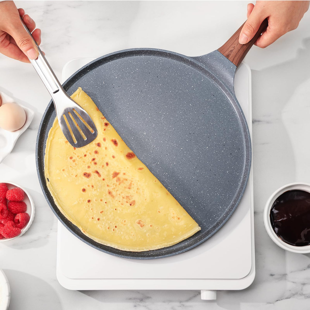 SENSARTE oven-safe feature with handle.