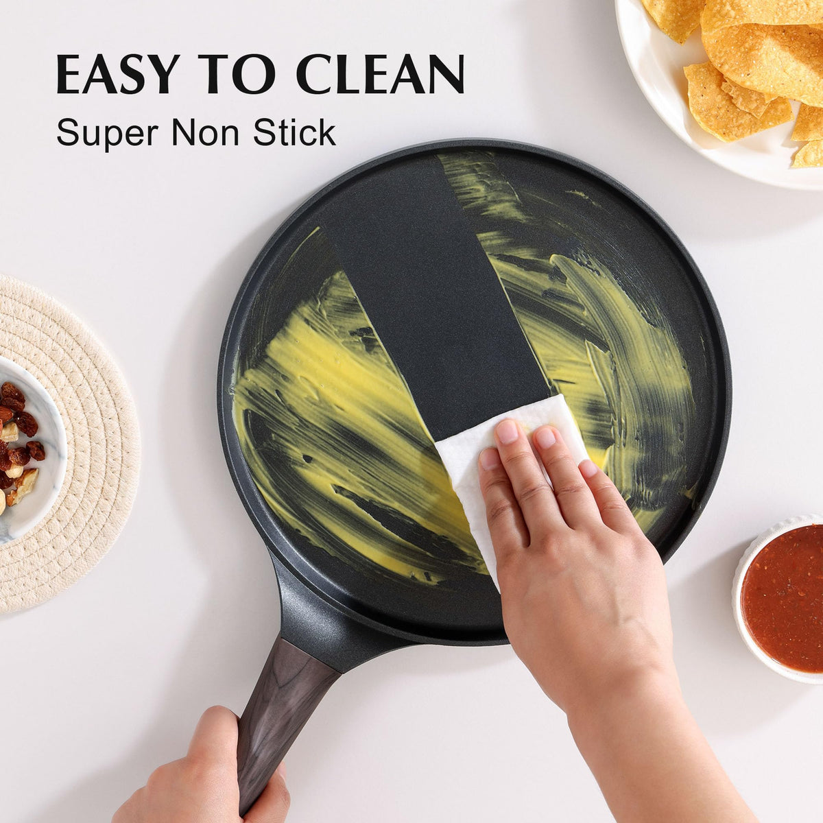 SENSARTE wooden spreader aids even batter distribution