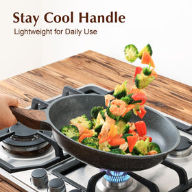 SENSARTE woodgrain handle stays cool and provides a comfortable grip during cooking.