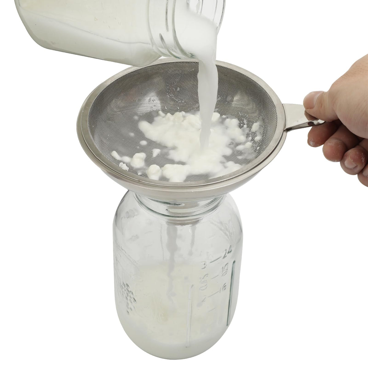 Serinar dishwasher-safe funnel for quick cleanup.