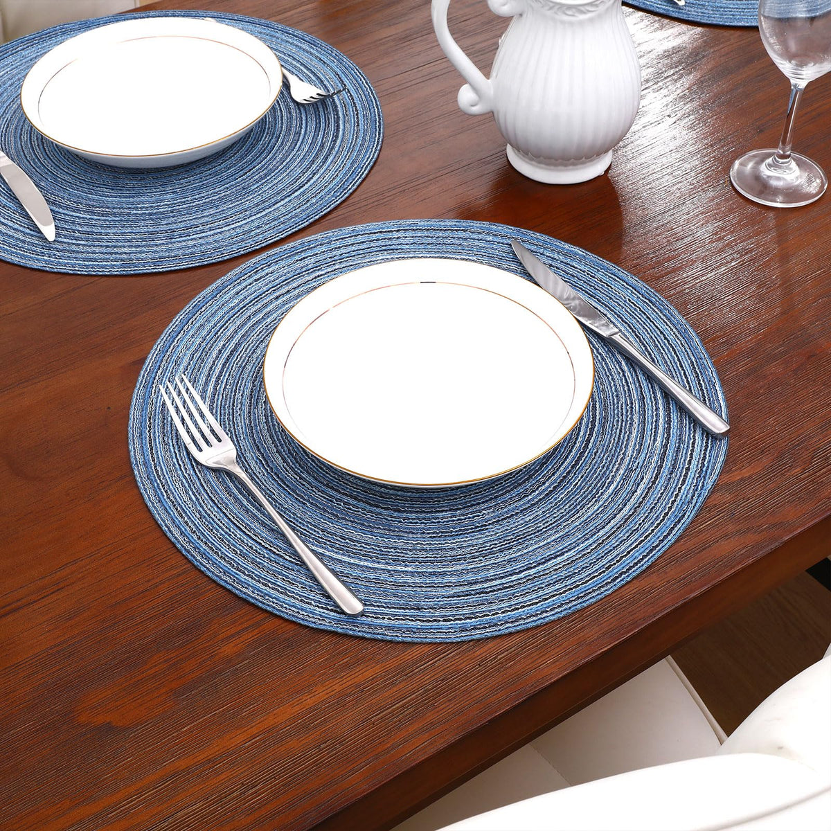 SHACOS versatile placemats suitable for indoor or outdoor entertaining