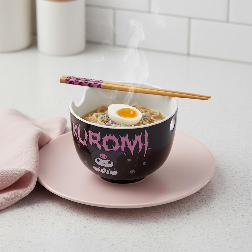 Silver Buffalo Sanrio licensed ramen bowl for fans and gift-giving.