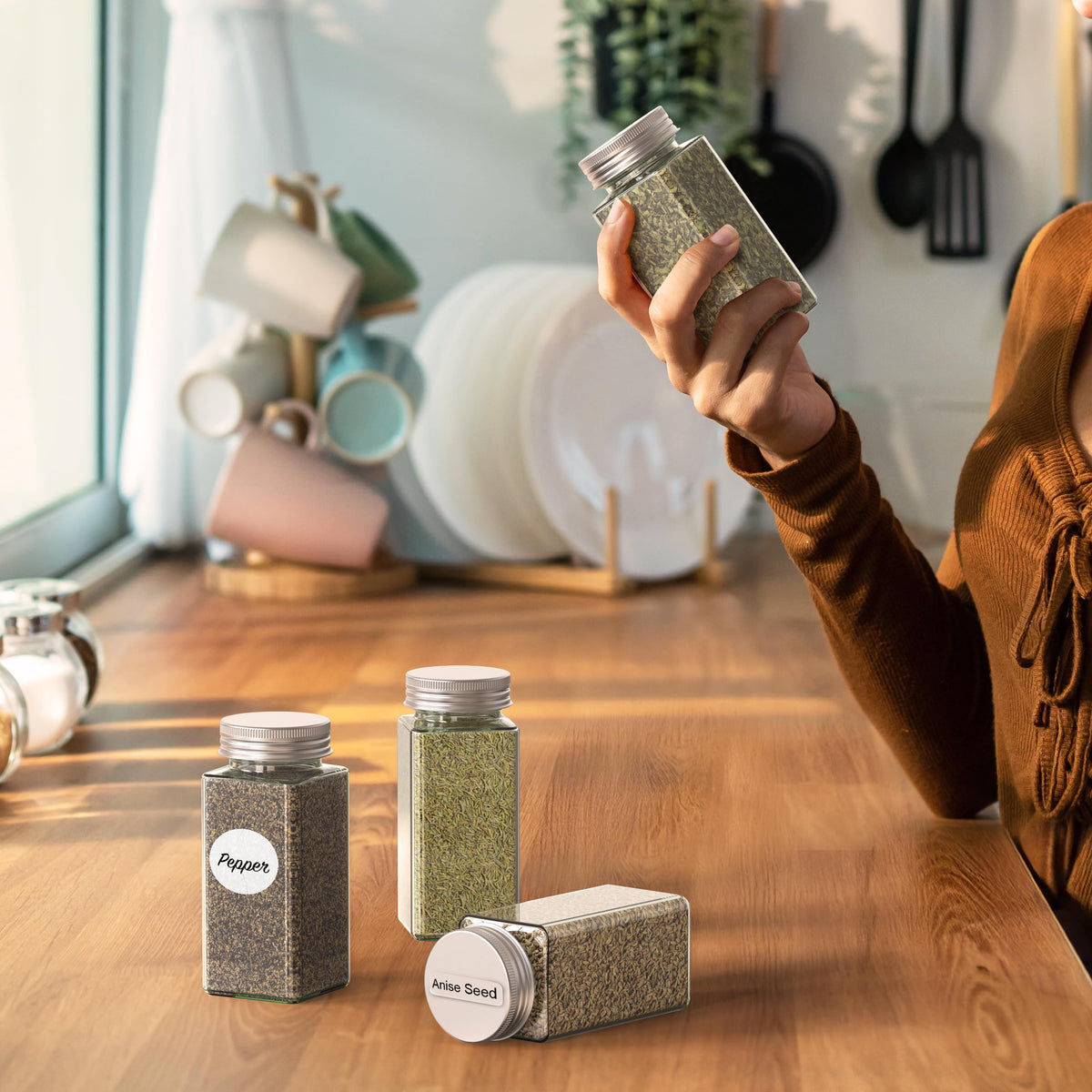 Simple Houseware glass bottles provide clear content visibility.