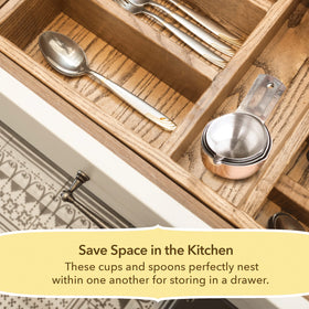 Long handle with leveler feature for easy leveling while cooking.