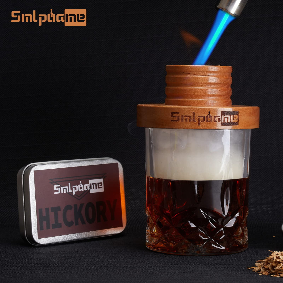 Smlpuame oak wood chips, versatile base for drinks and meats.