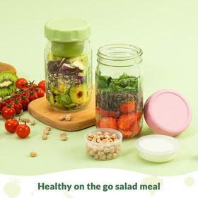 SOLIGT close-up showing three compartments for dry, wet, and dressing.