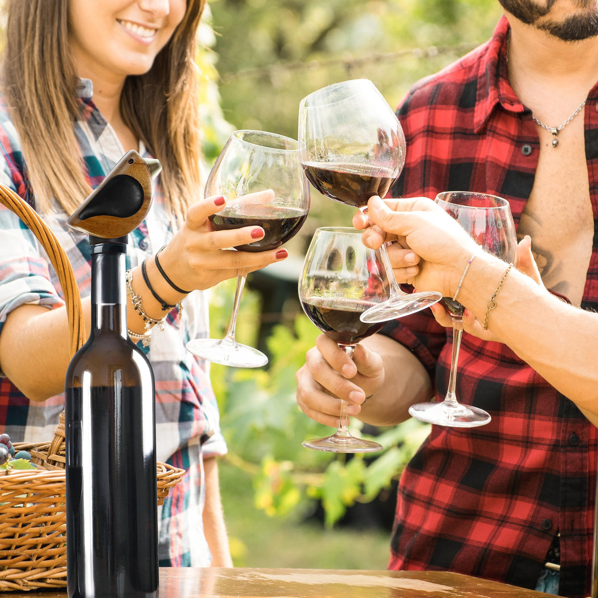 Songbird Specialties BPA-free beak complements safe, stylish pouring.