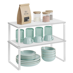 Songmics white finish complements modern kitchens and is easy to wipe.