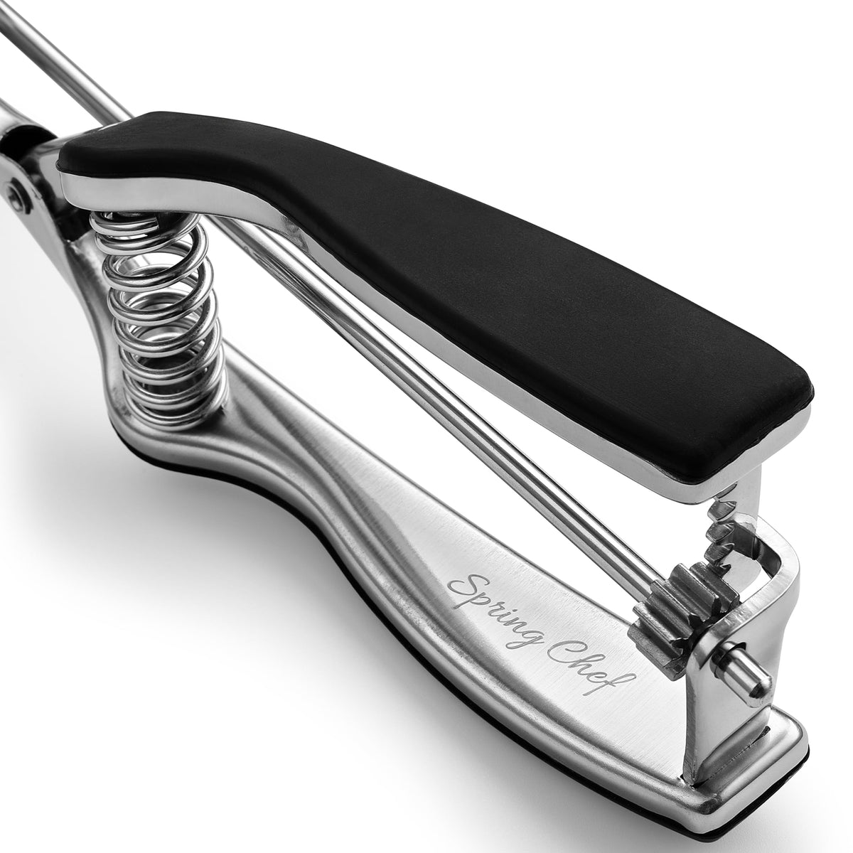 Spring Chef dishwasher-safe scoop for easy cleanup