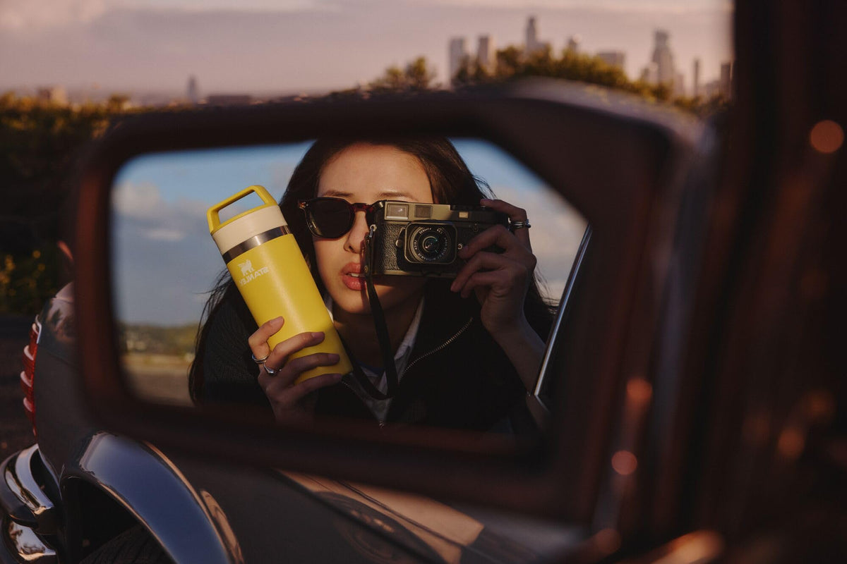 STANLEY Café-To-Go mug fitting in car cupholders for on-the-go sipping