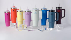 Comfort-grip handle on STANLEY Quencher H2-0 enhances carrying comfort.