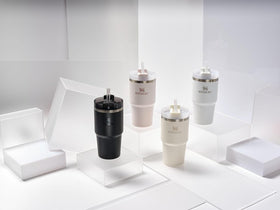 Dishwasher-safe tumbler and lid for easy cleaning.