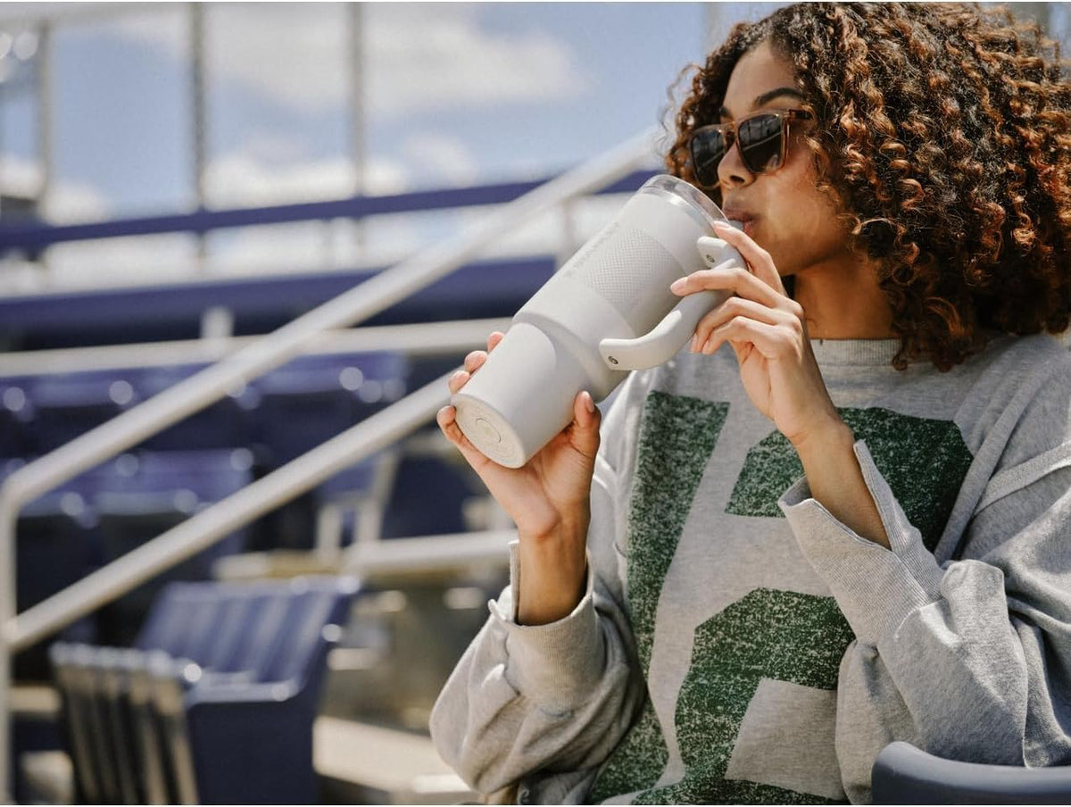 Stanley Quencher ProTour's soft handle design for easy carrying.