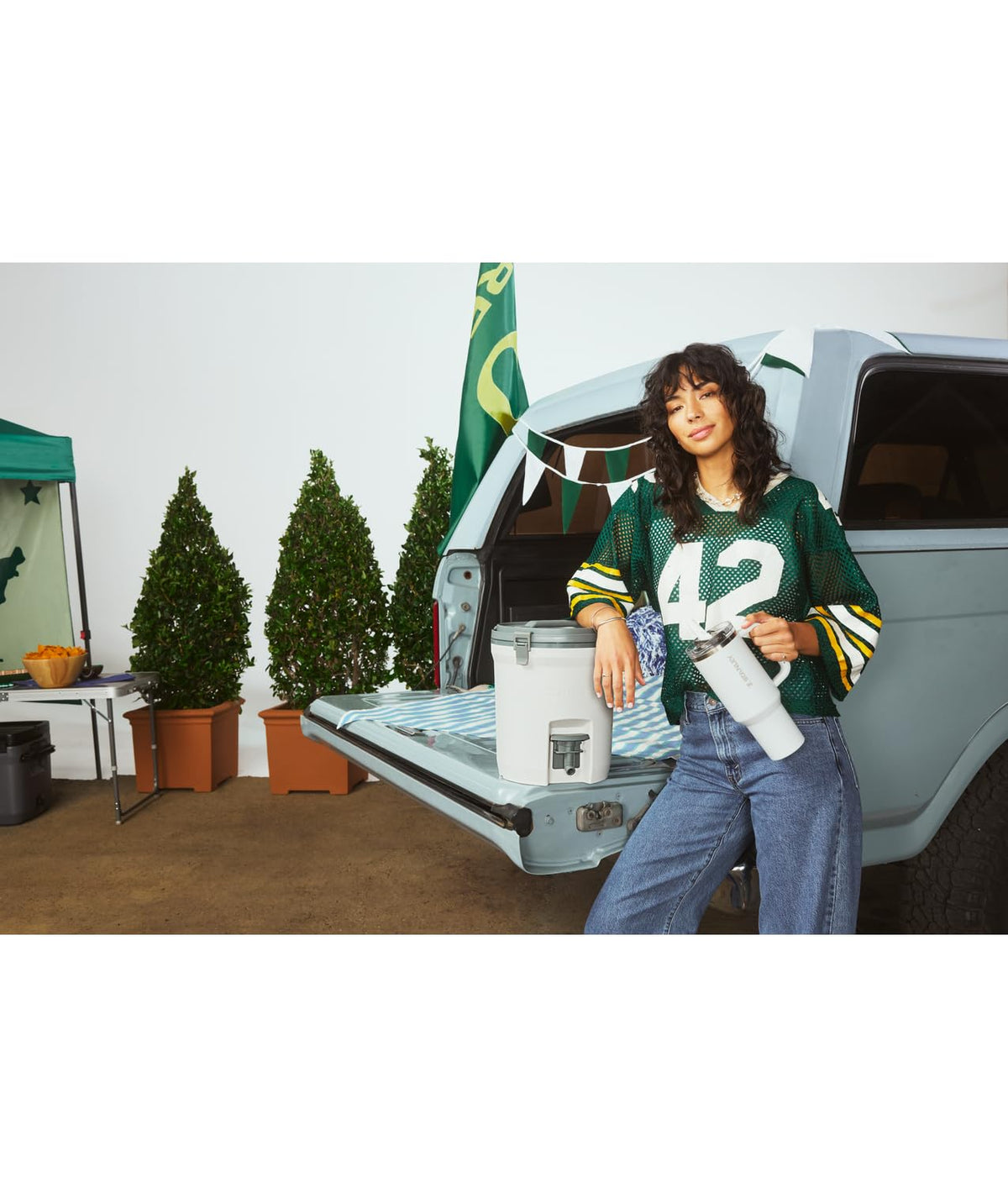 STANLEY Quencher ProTour narrow base fits most car cup holders for easy transport.