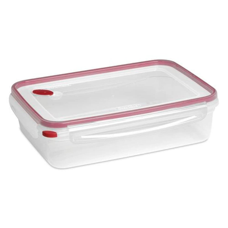 Sterilite Ultra-Seal rectangular 16-cup container with clear base for easy visibility.