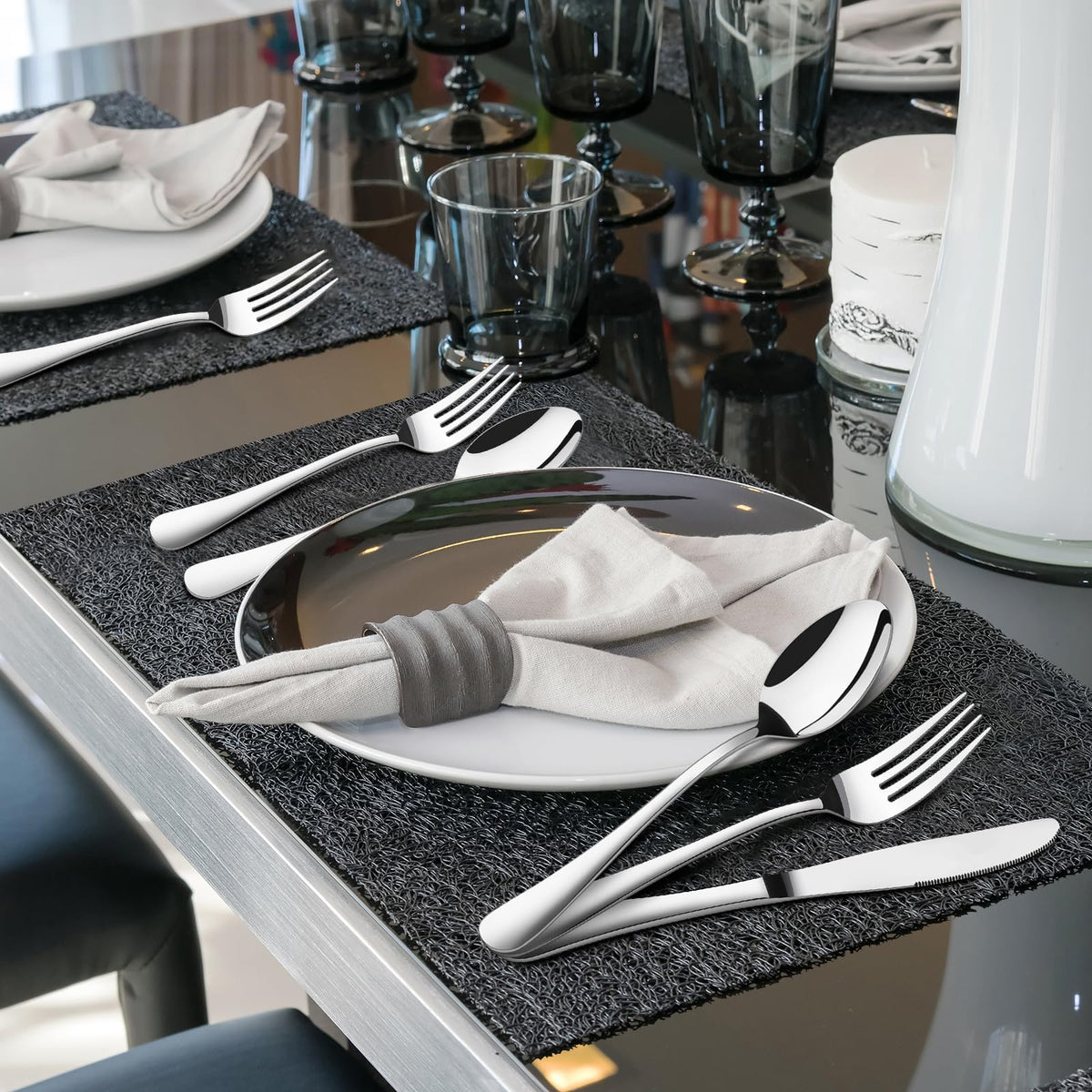 Stilloye 60-piece silverware set dinner spoons, comfortable grip for everyday use