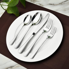 Stilloye dinner spoons flatware close-up features smooth finish for meals