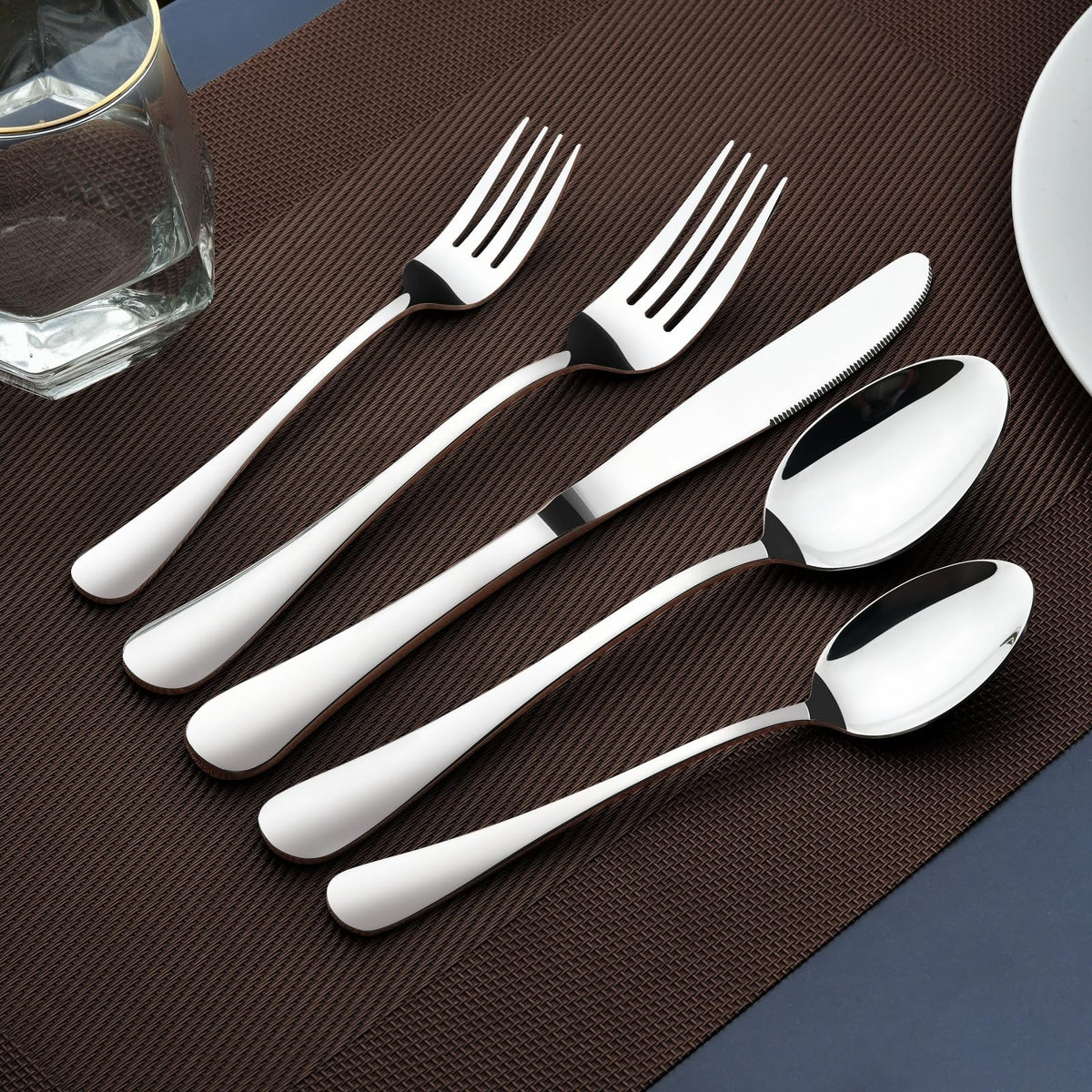 Stilloye teaspoons flatware close-up demonstrates compact size for stirring