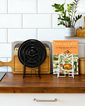 SUNFICON cutting board rack side view highlights sturdy steel construction and stability.