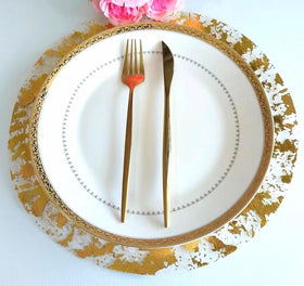 Sunlunckystar wedding-friendly gold placemats enhance festive dining.
