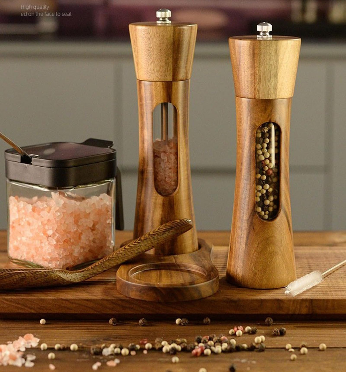 SUPRNN grinders featuring adjustable ceramic coarseness for versatile grinding