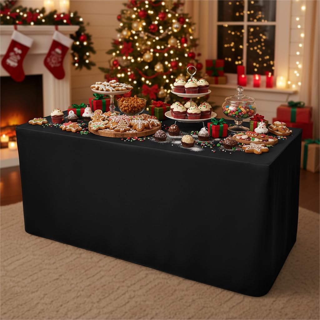 Surmente black tablecloth draped over banquet table for a refined backdrop.