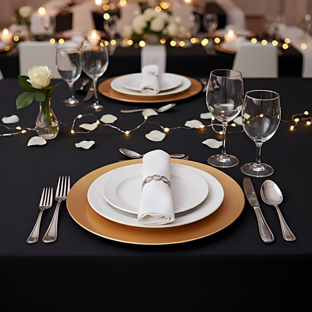 Surmente tablecloth for weddings and banquets adds timeless elegance to the setup.