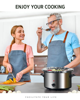 Syntus disposable liner makes cleanup quick after slow cooking.
