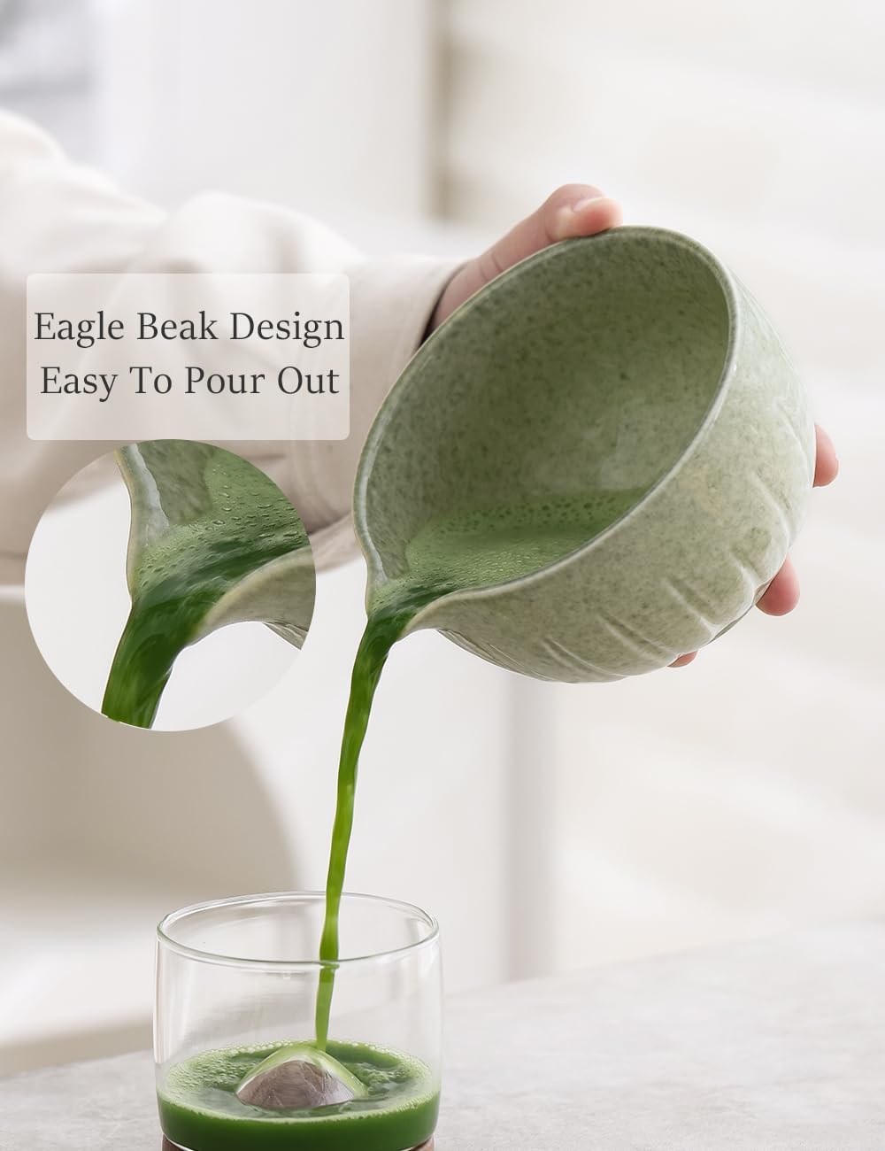 Tang Pin ceramic chasen holder provides stable storage and elegance.