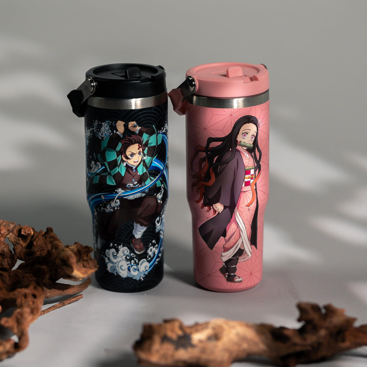 Team Liquid Demon Slayer Tanjiro tumbler with spill-resistant lid travels securely.