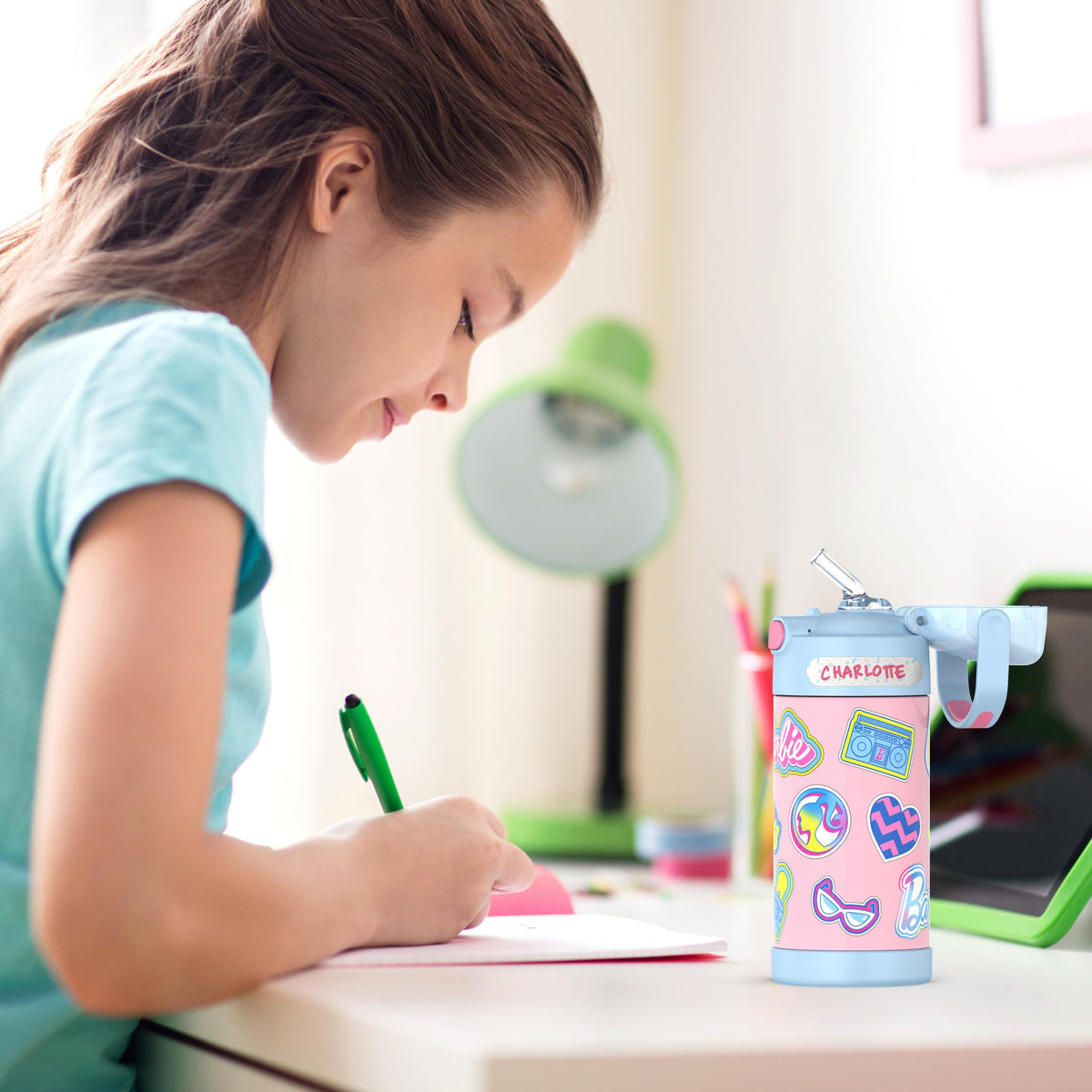 Hygienic straw cover on THERMOS FUNtainer Barbie bottle