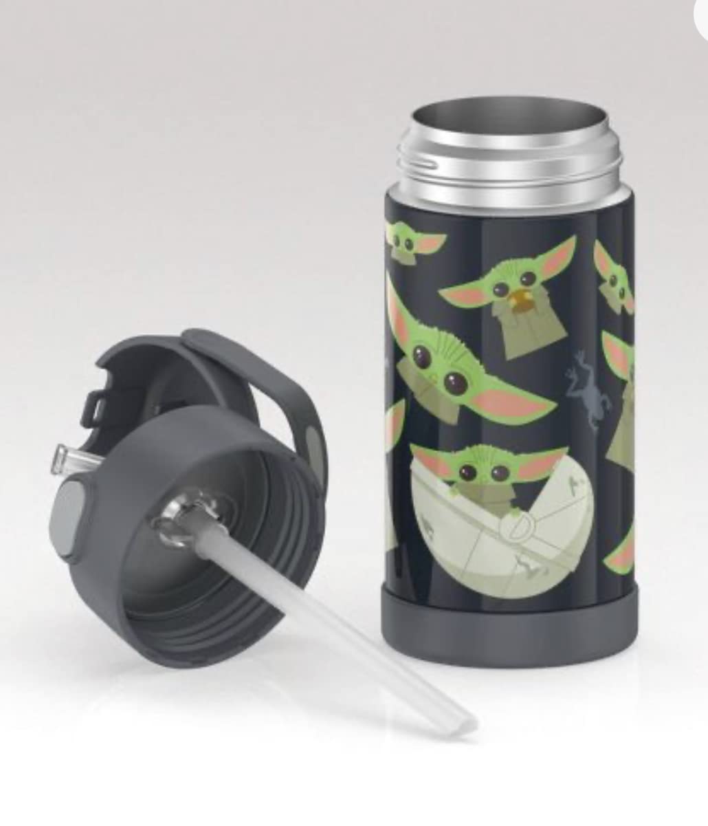 THERMOS FUNTAINER removable silicone straw for quick cleaning after meals.
