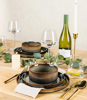 TheTerra Coca Mocha cereal bowl 5.5 inch is versatile.