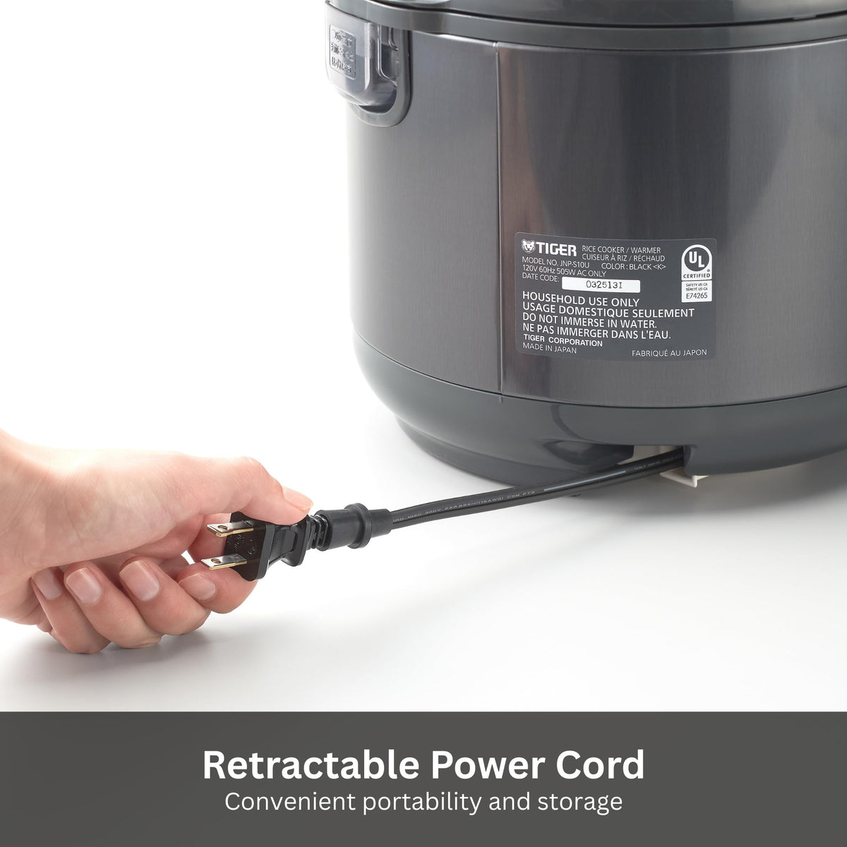 Tiger JNP-S18U-KY detachable lid and gasket for simple maintenance after meals.