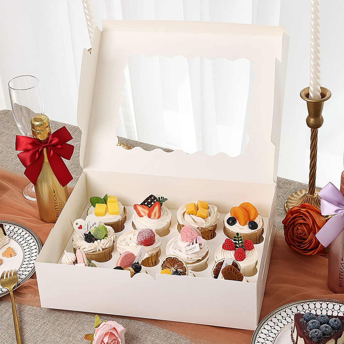 TOMNK flat-fold design enables quick assembly and compact storage.