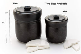 TOMO 3L/7L size capacity with cabbage and jars in use.