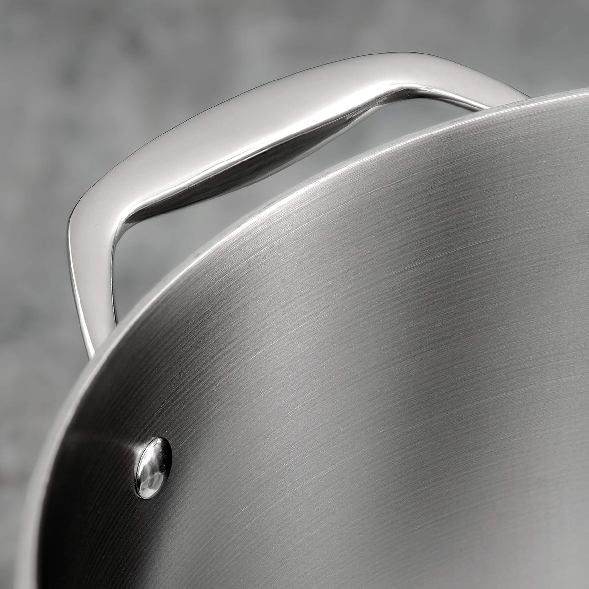 Tramontina Signature polished exterior adds sleek kitchen aesthetics