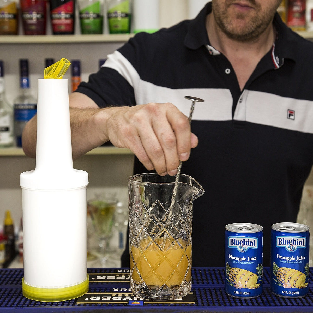 Trendy Bartender Flow N Stow ideal for professional beverage service at bars.