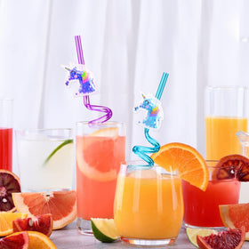 TUKOH TAKA glitter unicorn straw closeup shows bright color detail