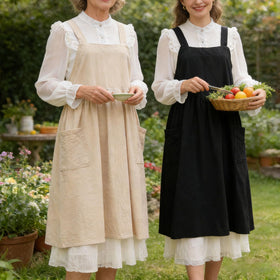 Uaussi gardening apron designed for outdoor tasks and tools.