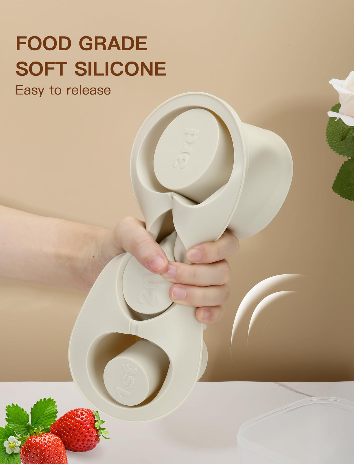 Ukulork easy-release design lets you pop cubes quickly and neatly