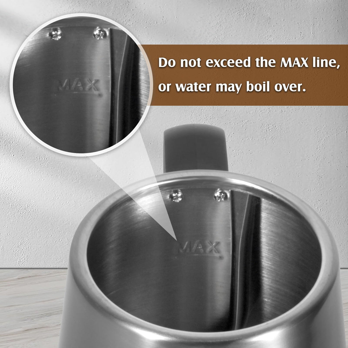 Ulcreigo kettle lid secure-close design for spill-free use