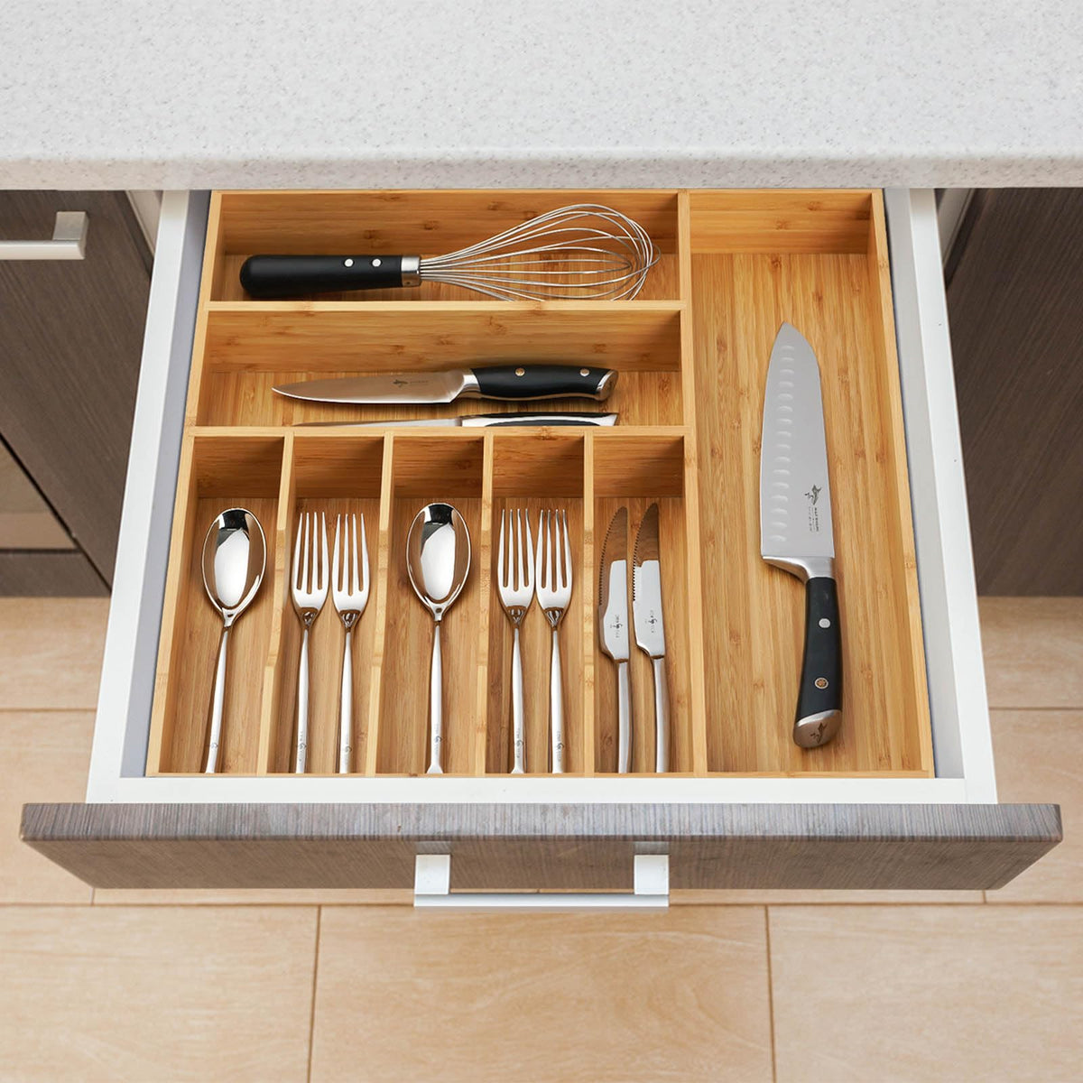 Umilife durable bamboo base resists scratches and complements modern kitchen decor