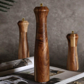 UNIOVC 10-inch acacia grinders resting in an elegant gift box.